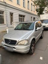 Mercedes-Benz Mercedes Ml 270 - gebrauchte Mercedes-Benz ML 270 aus dem Jahr 2001