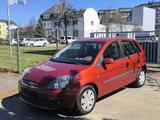 Ford Fiesta Connection - Ford Fiesta Connection mit Benzin-Antrieb