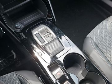 Peugeot 2008 - 11