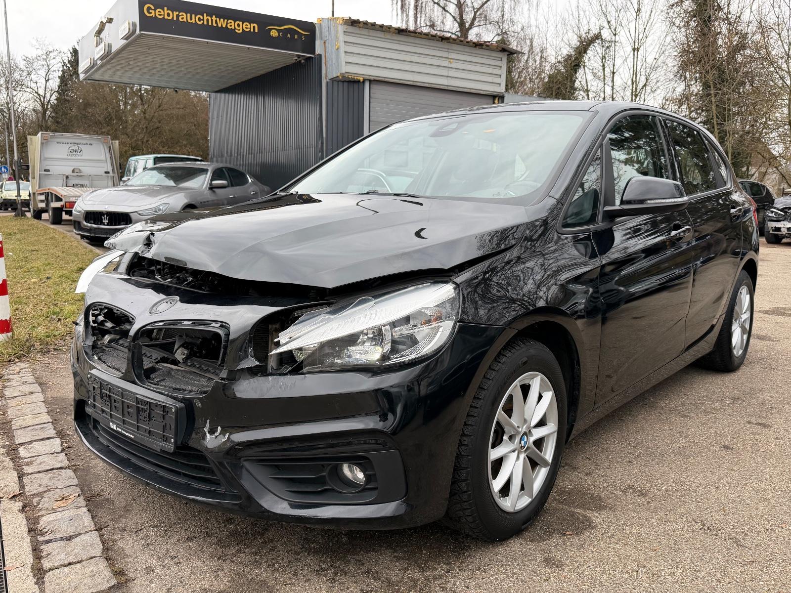 BMW 218i Activ Tourer Tempomat navigation PDC