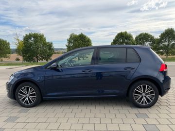 Volkswagen Golf - 8