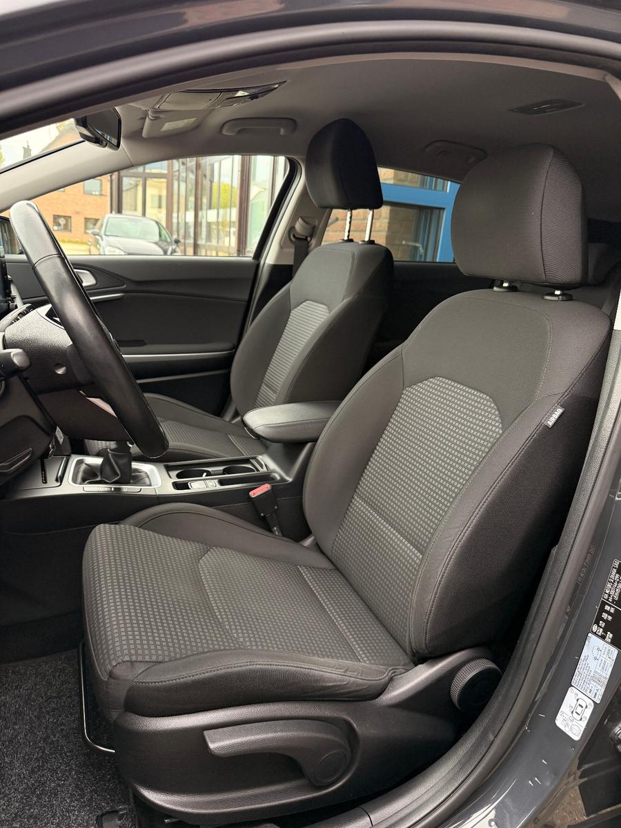 Kia Ceed 1.0 T-GDI 100 Attract/CarPlay/Android/Sitzh