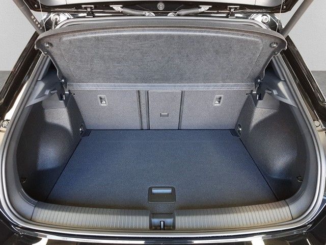 Fahrzeugabbildung Volkswagen T-Roc Black Style 2.0TDI DSG AHK Matrix Massage