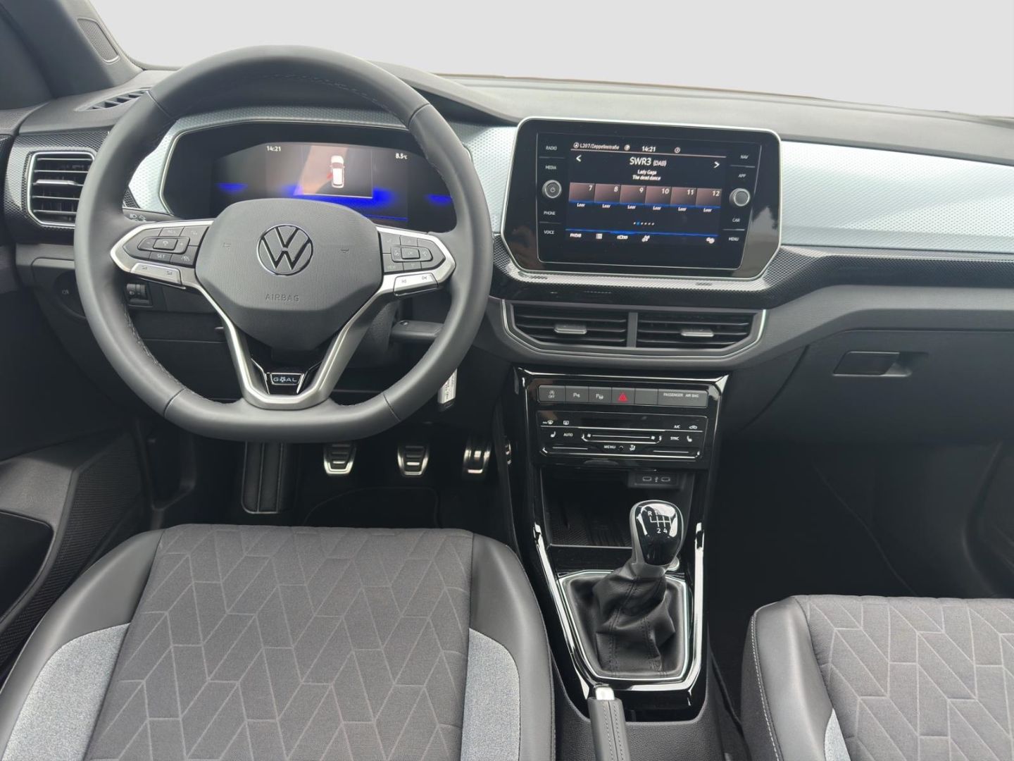 Volkswagen T-Cross - Bild 11