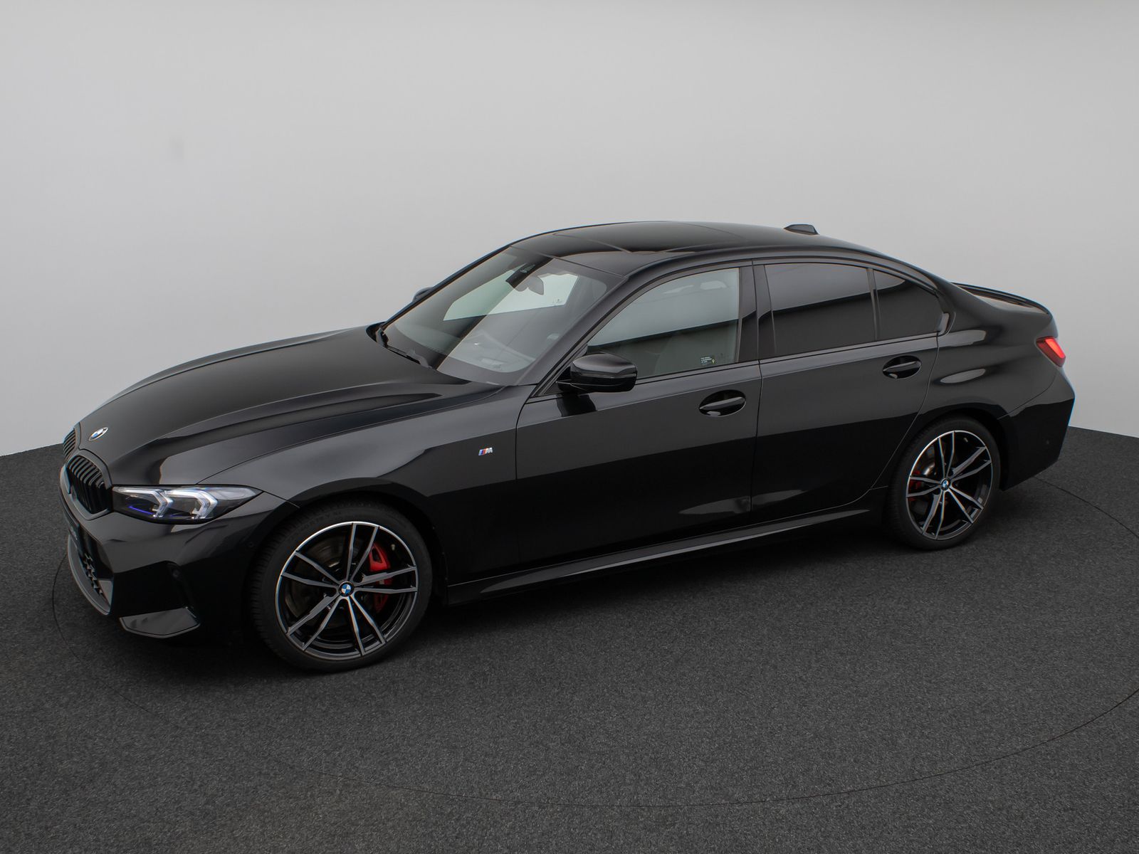 Fahrzeugabbildung BMW 320i M SportPro Glasdach Kamera HUD DAB HiFi 19"