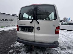 Fahrzeugabbildung Volkswagen T5 Kombi Kombi lang *8-SITZE / TÜV-12.2027 / 8-F