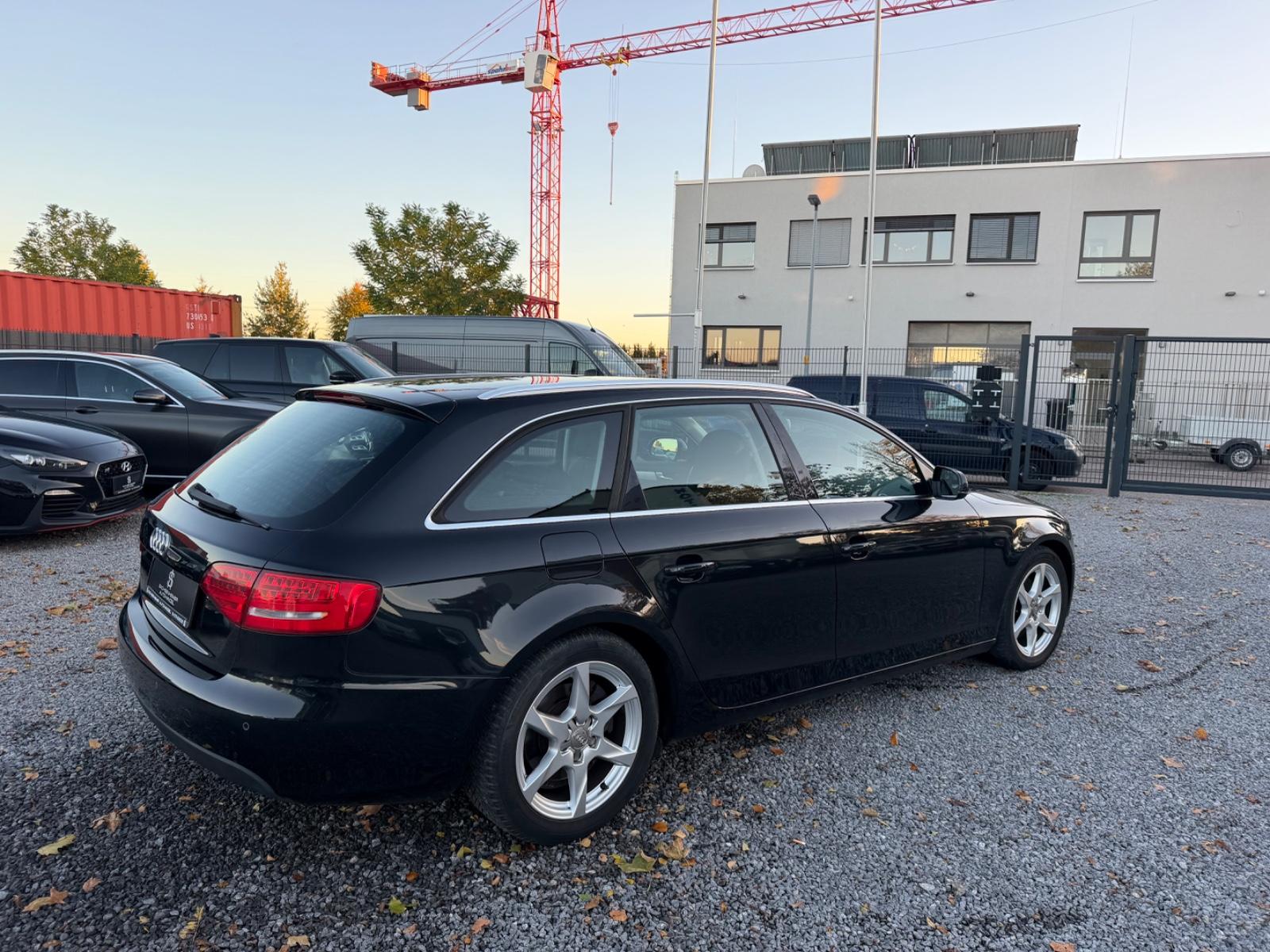 Audi A4 2009 — photo 6