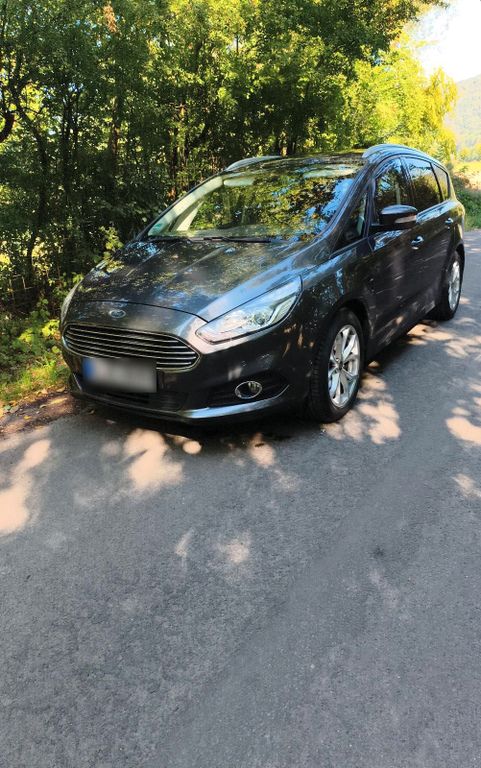 Image of Ford S-Max