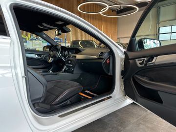MYAUTOCENTER – Gebraucht- und Jahreswagen mit Werkstattservice in Pfaffenhofen Mercedes-Benz C 250 *MEMORY*HarmanKardon*2-ZONEN*NAV*SPORT*
