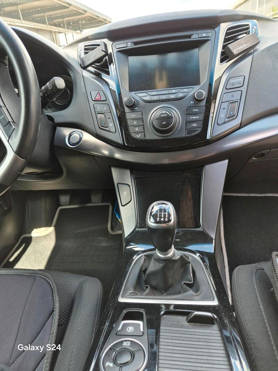 Hyundai i40 2013 — photo 13
