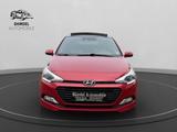 Hyundai i20 blue Passion\Navi/Panorama-Dach/Kamera - gebrauchte Hyundai i20 aus dem Jahr 2016