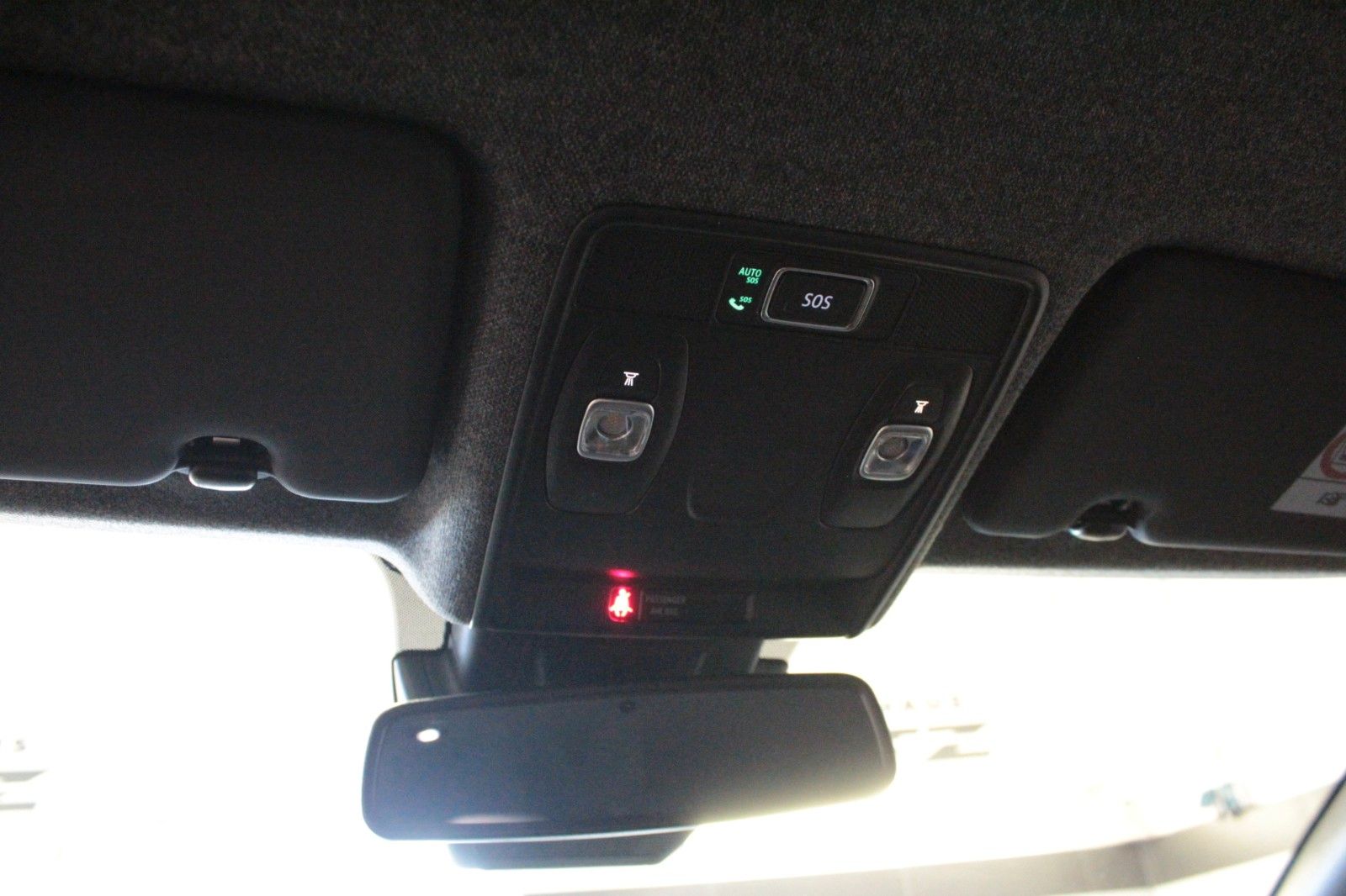 Fahrzeugabbildung Renault Clio TCe 90 Techno *Winter-*&*Look-Paket*