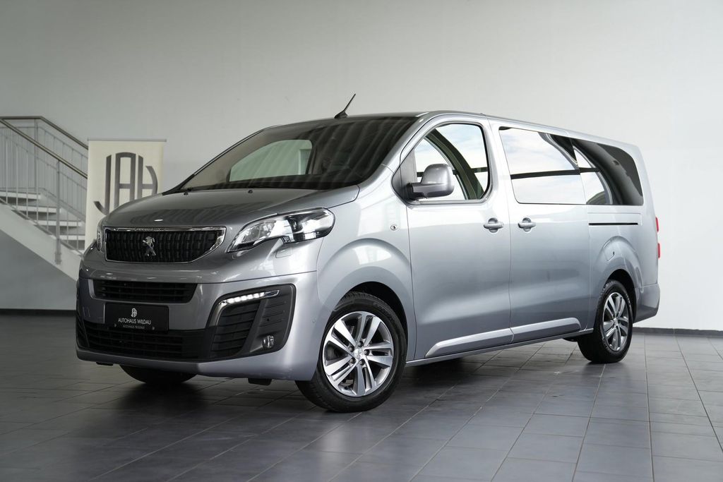 Image of Peugeot Traveller