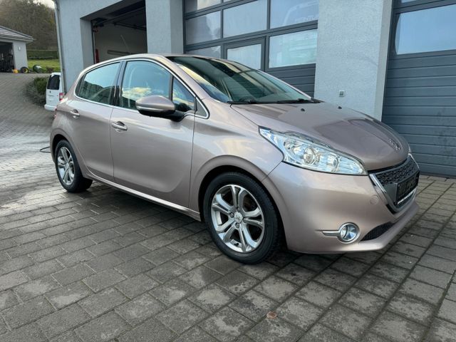 Peugeot 208 Allure