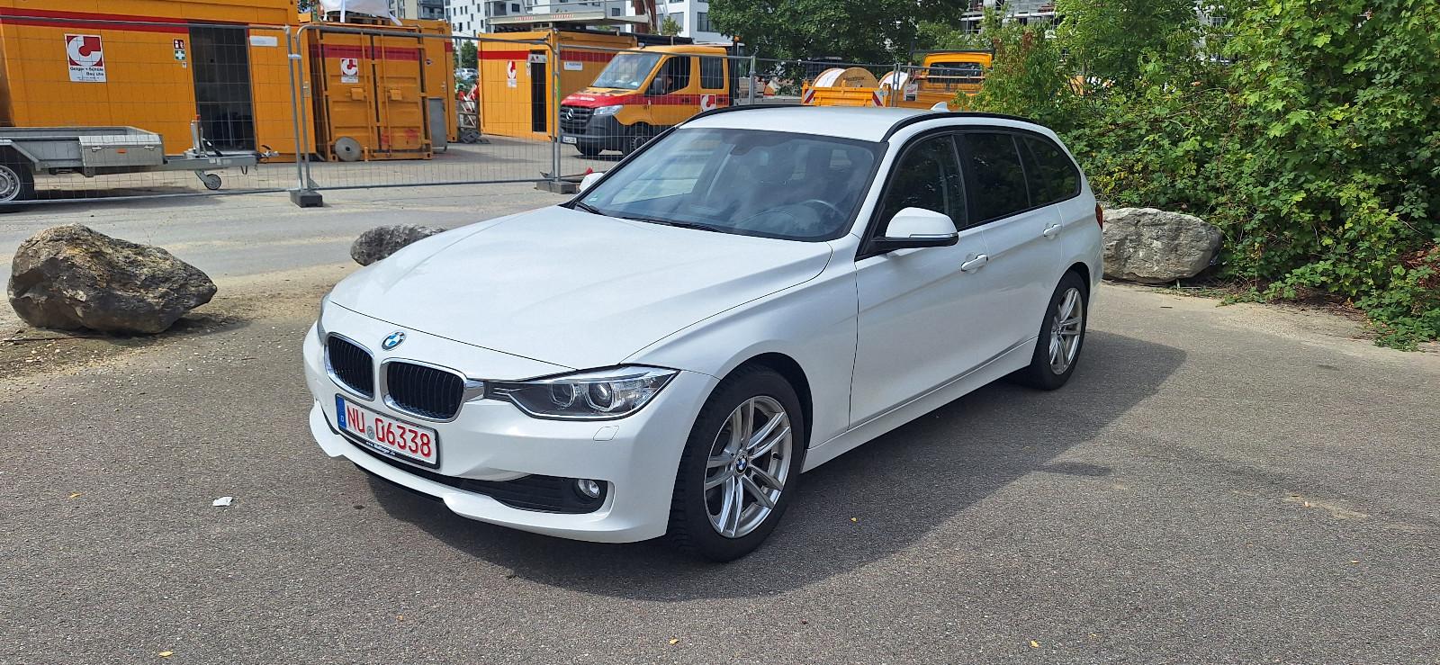 BMW 318 2012 — photo 7