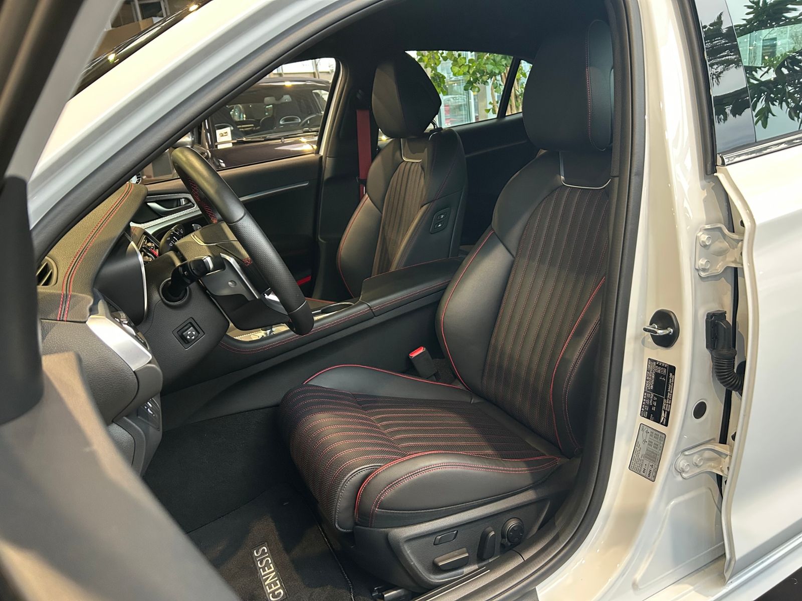 Fahrzeugabbildung Genesis G70  Shooting Brake2.2D AWD Sport Head Up D.