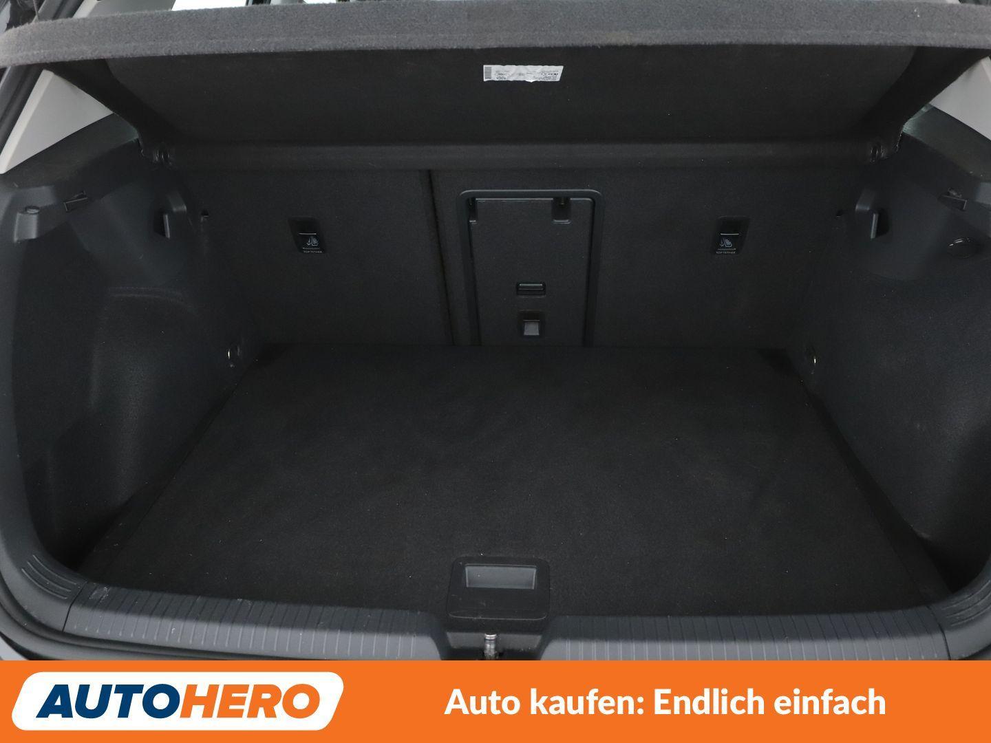 Volkswagen Golf VIII 1.5 TSI ACT Life*NAV*ACC*PDC*SHZ*LHZ*, миниатюра 16