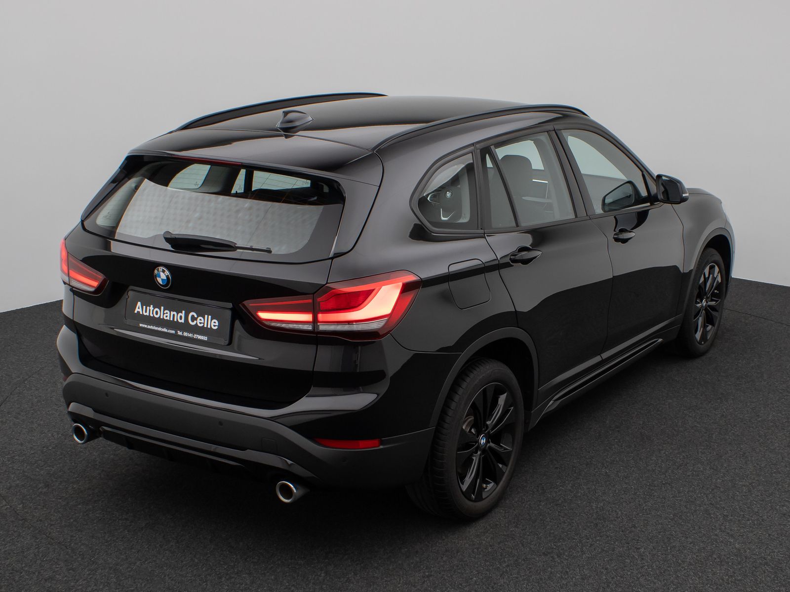 Fahrzeugabbildung BMW X1 sD20i SportLine Parkassistent Lordos DAB LED