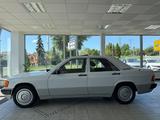 Mercedes-Benz 190 E 1.8 Automatik Schiebedach 1.HAND - Mercedes-Benz 190 mit Benzin-Antrieb: Automatik