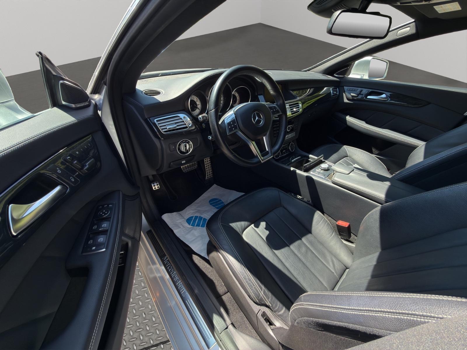 Mercedes CLS 350 Shooting Brake V6 306 ch • AMG • Harman Kardon • Toit ouvrant • Distronic