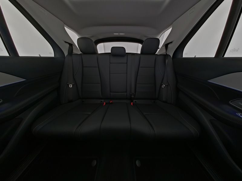 Fahrzeugabbildung Mercedes-Benz GLE 400 e 4M*AHK*Distronic*Panora*Totwinkel*360*