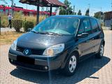 Renault Scenic 1.9 dCi, Klima, AHK, TÜV 01/28 - Renault Scenic aus 2005 mit Diesel-Antrieb