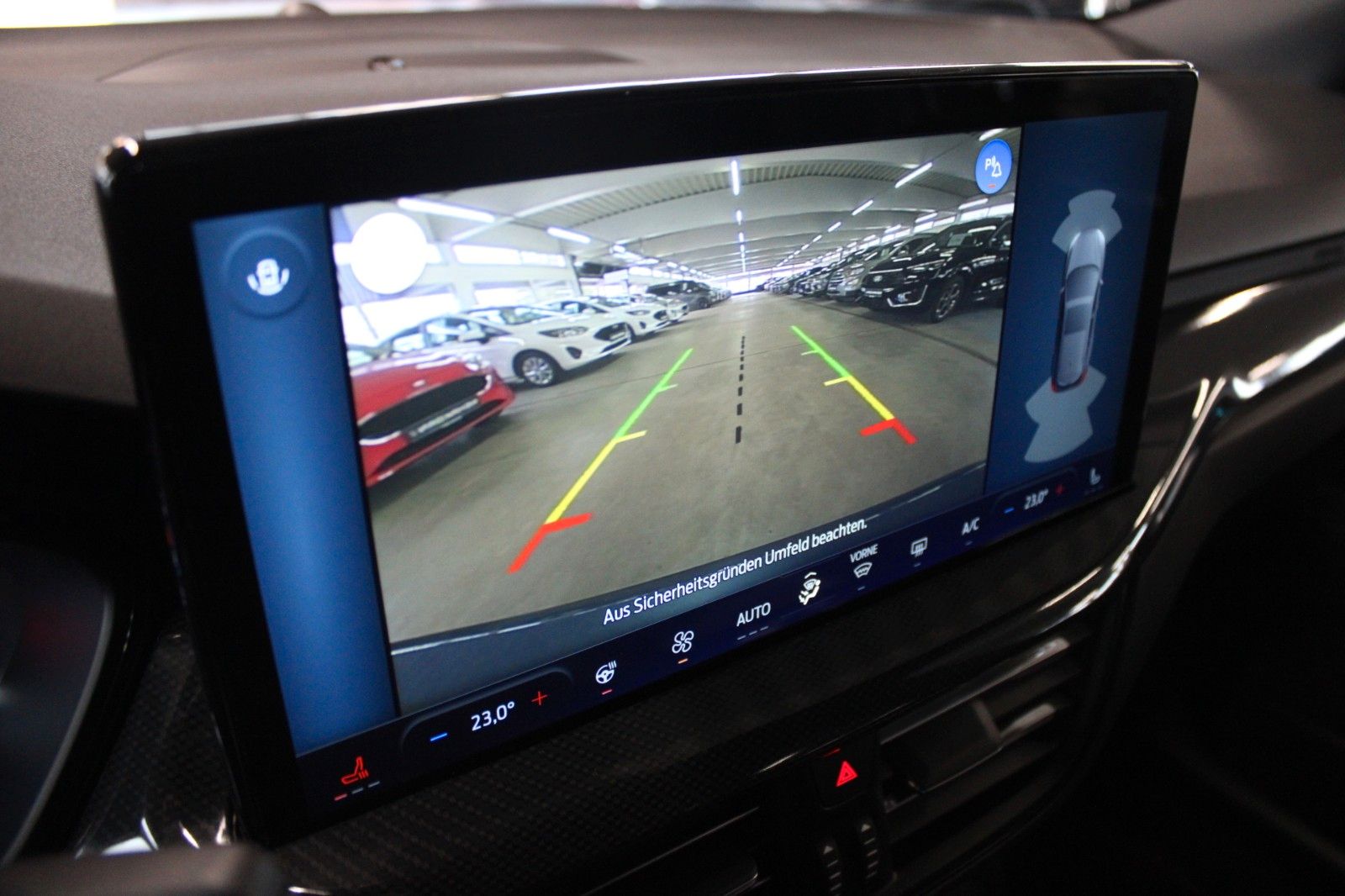 Fahrzeugabbildung Ford Focus ST-Line X Aut. Matrix-LED ACC B&O WinterP.