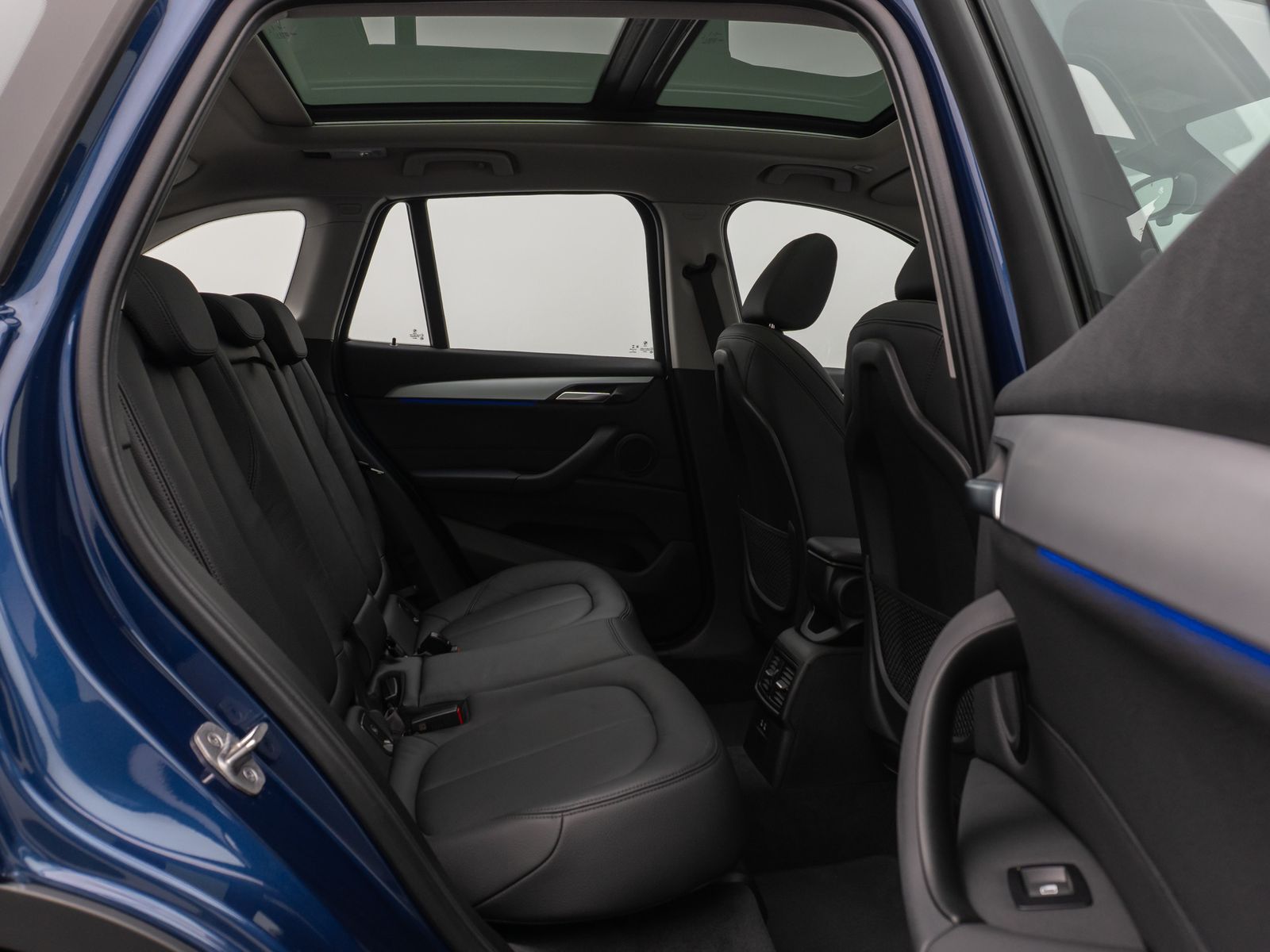 Fahrzeugabbildung BMW X1 xD20d ACC Kamera HUD DAB Memory Leder Panoram