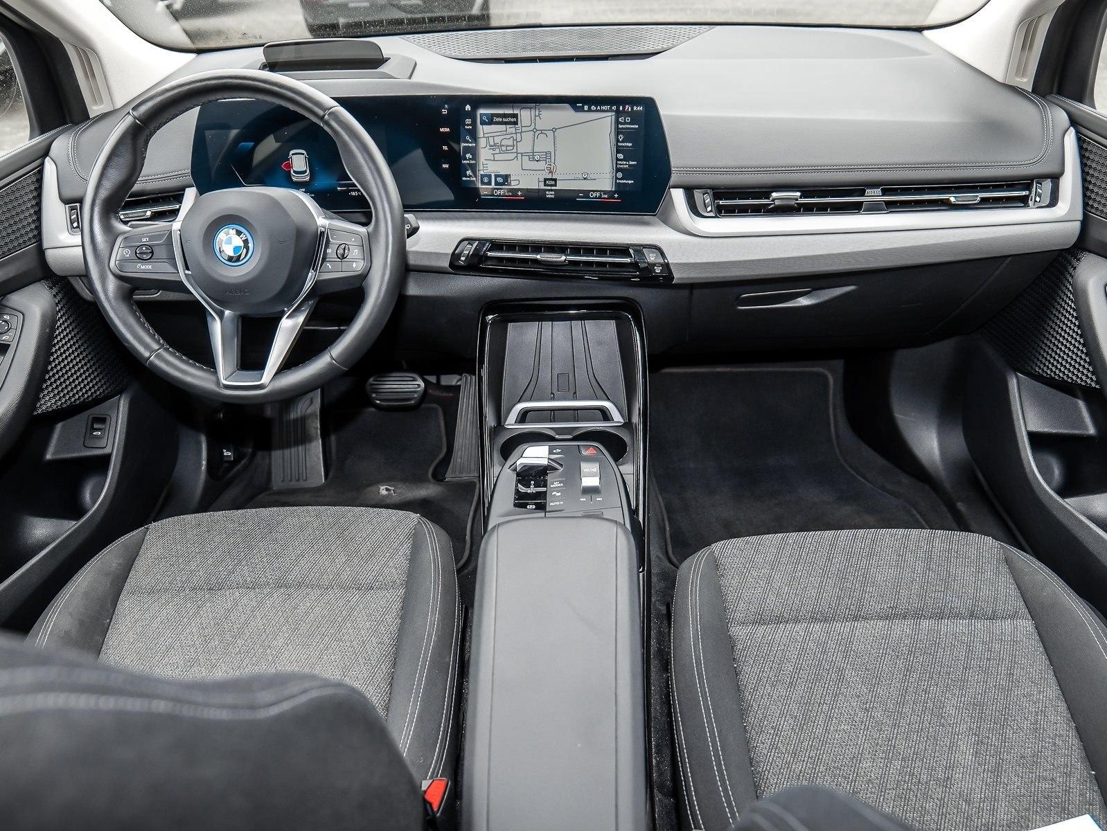BMW 225e xDrive HUD AHK RFK NAVI LED Sound Syst. LM