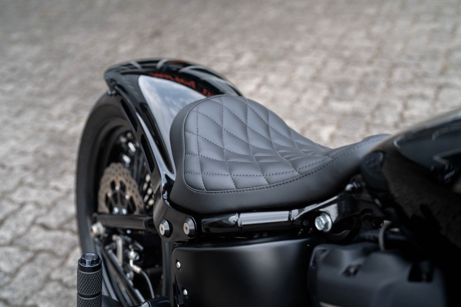 Fahrzeugabbildung Harley-Davidson FXBB STREET BOB SOFTAIL - MCJ - BIG SPOKE -