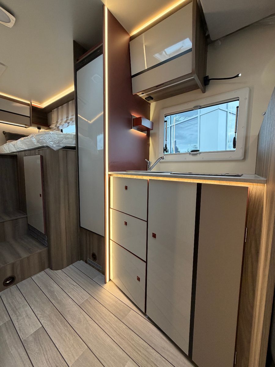 Fahrzeugabbildung Roller Team Kronos 285 TL