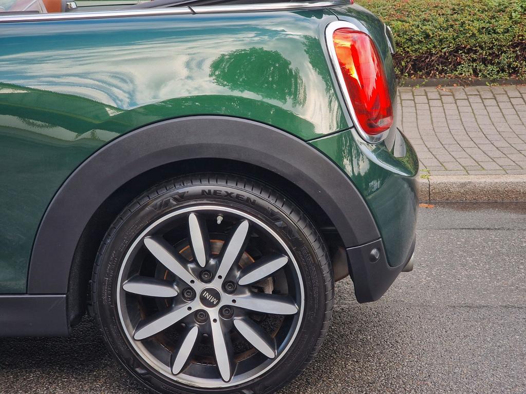 MINI Cooper Cabrio