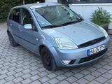Ford Fiesta 1,4 16V Ambiente  - Ford Fiesta aus 2005: Ambiente
