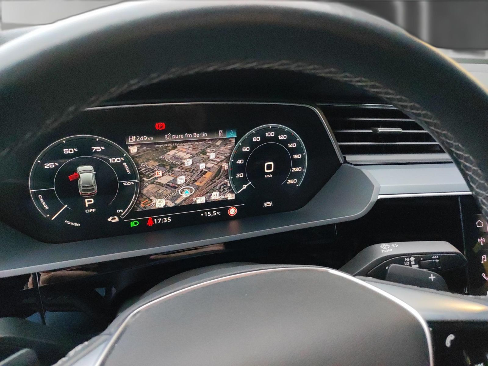 Audi Q8 e-tron - Bild 16