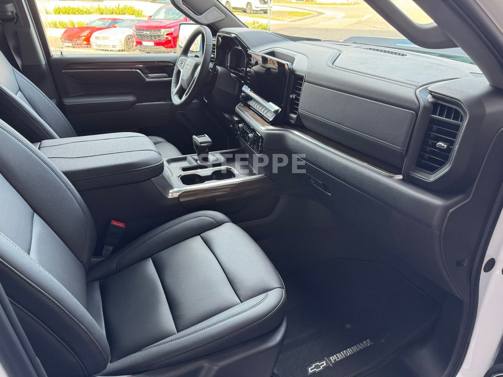 Chevrolet 2025 Silverado LT Trail Boss 6,2V8 Crew Cab. AHK