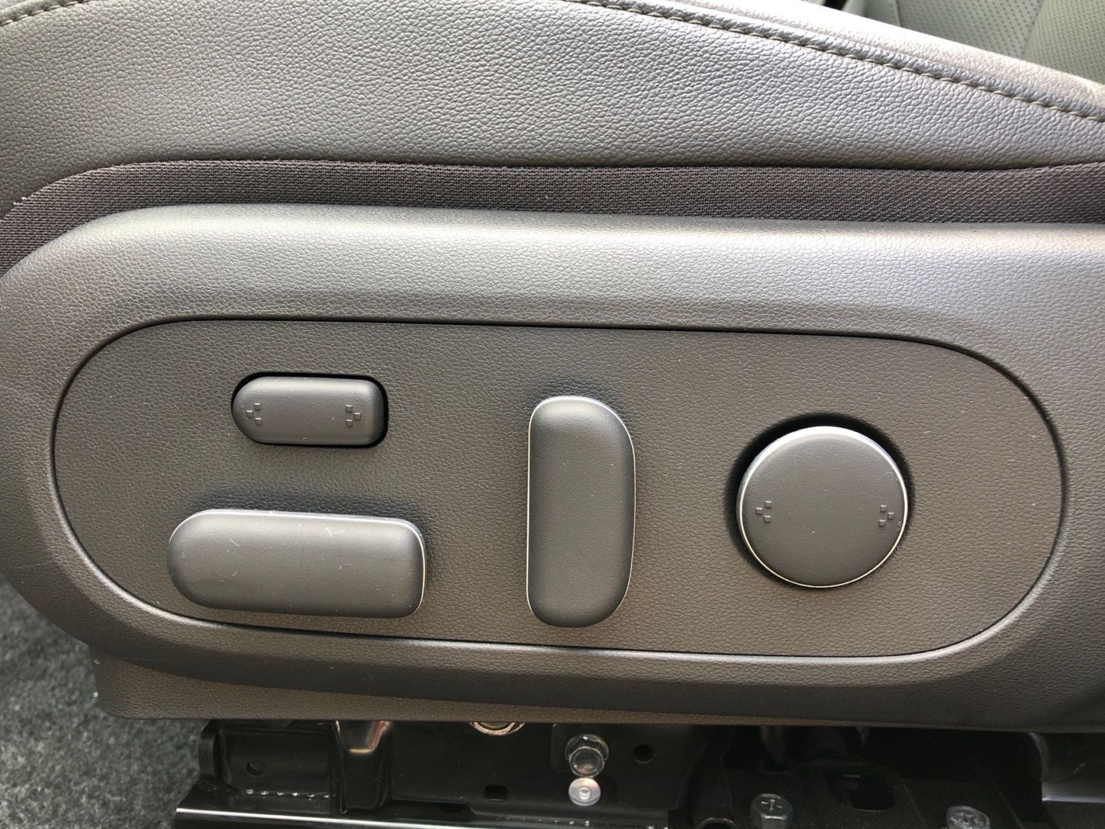 Fahrzeugabbildung Hyundai KONA 1.6 T-GDI 7-DCT Prime el.Schiebedach BOSE S