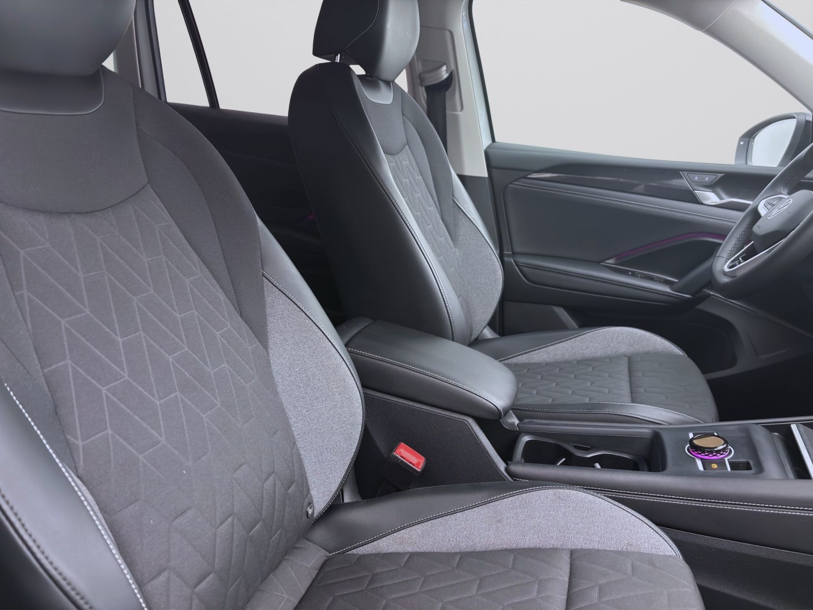 Volkswagen Tiguan - Bild 17