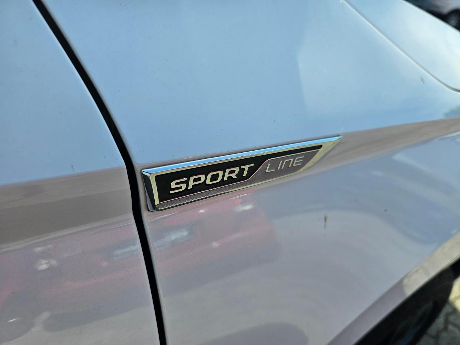 Skoda Karoq 1.5 TSI DSG Sportline+NAVI+ACC+eKLAPPE+AHK