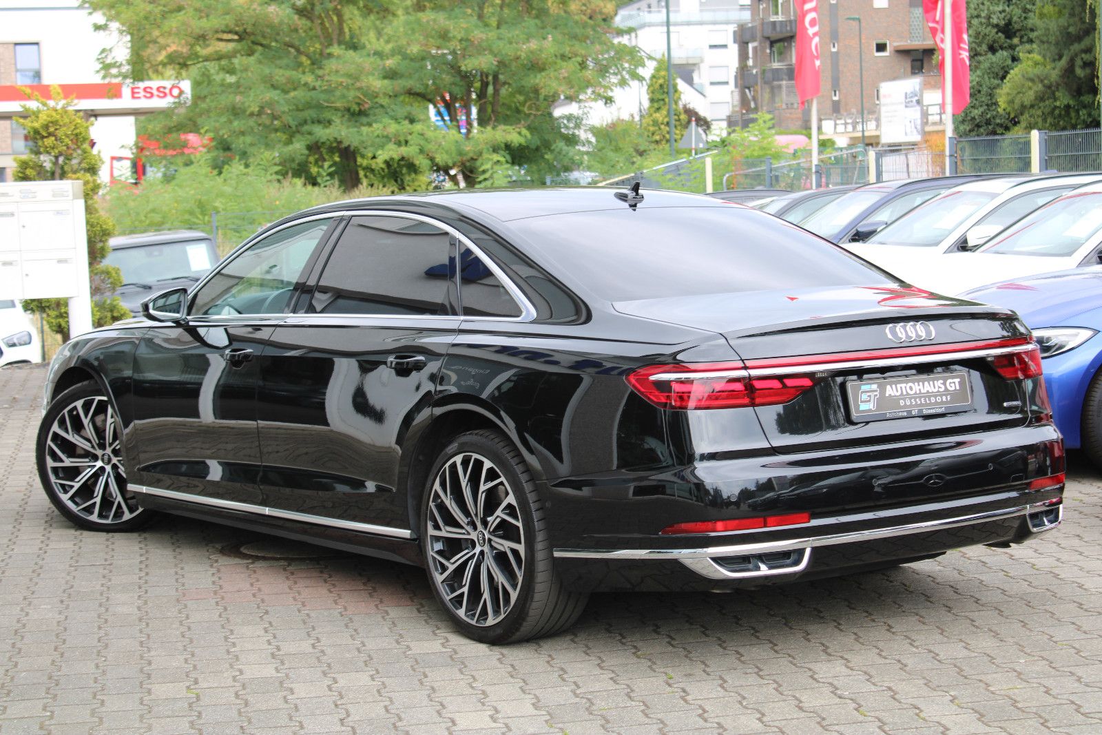 Audi A8 Lang 60 TFSI quattro S-Line Pano Vollausst foto 4