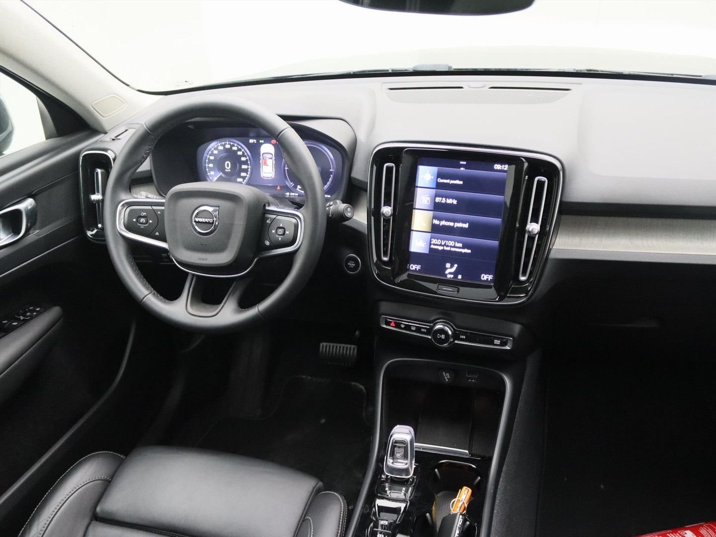 Volvo XC40 T5 Twin motor 262pk Geartronic Inscription imagem 2