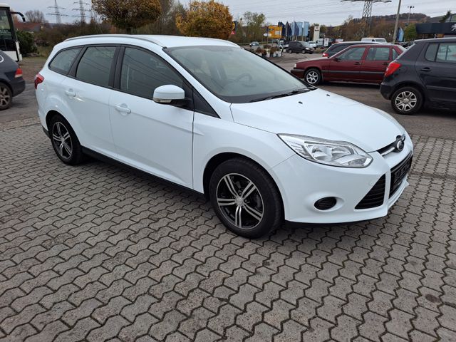 Ford Focus **GARANTIE*4 Zylinder*SHZ*Beheizb. Scheibe