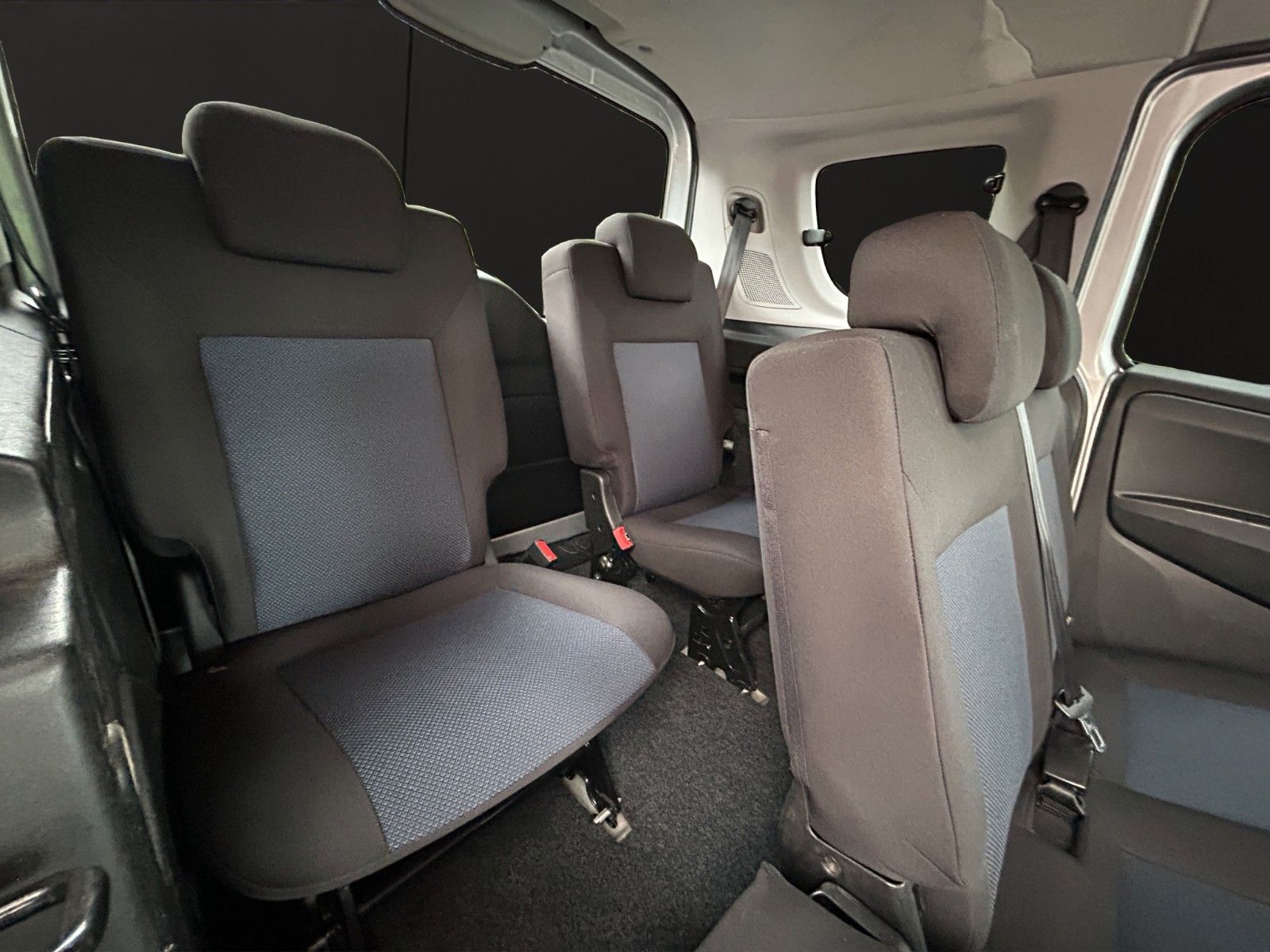 Fahrzeugabbildung Opel Combo D Edition L1H1/Inspektion Neu/ 1.Hand !!/
