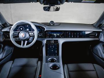 2025 Porsche TAYCAN 缩略图 17