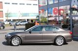 BMW 530 iA 1.Hand 46 TKM Xenon Leder Stdhzg AHK PDC - BMW 530 mit Benzin-Antrieb: Limousine