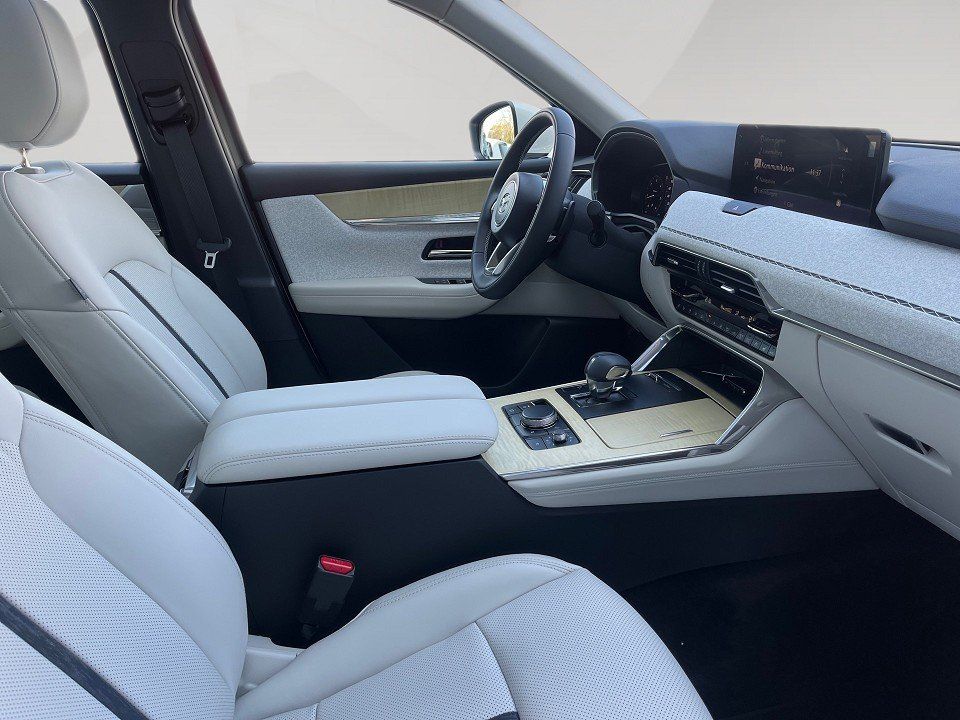 Fahrzeugabbildung Mazda CX-80 3.3d 254PS A/T AWD Takumi PANO