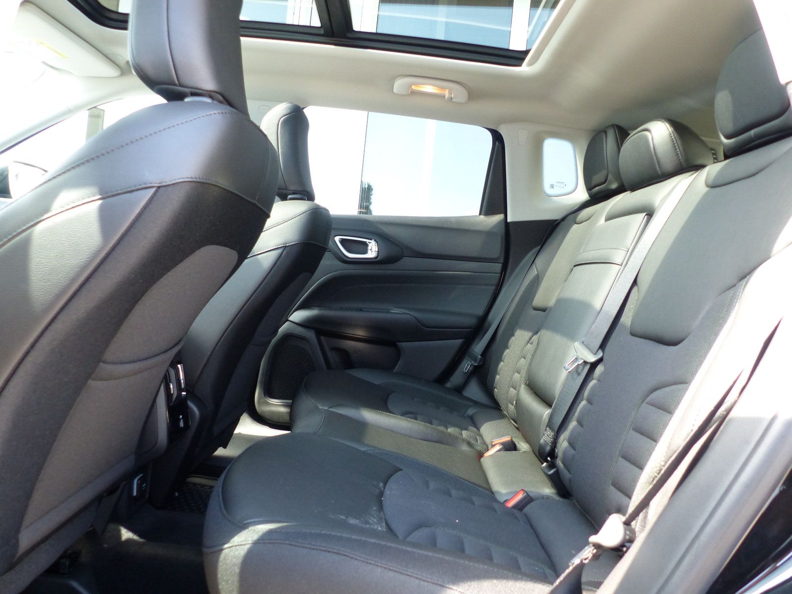 Jeep Compass - Bild 12