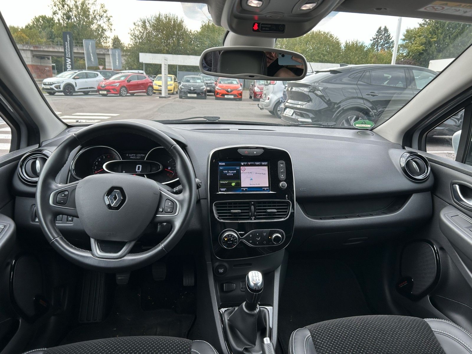 Fahrzeugabbildung Renault Clio IV Collection