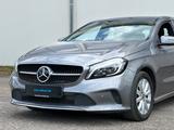 Mercedes-Benz A 220 4Matic Leder/LED/Elek.Sitze/MB-Garantie - Mercedes-Benz A 220 mit Benzin-Antrieb
