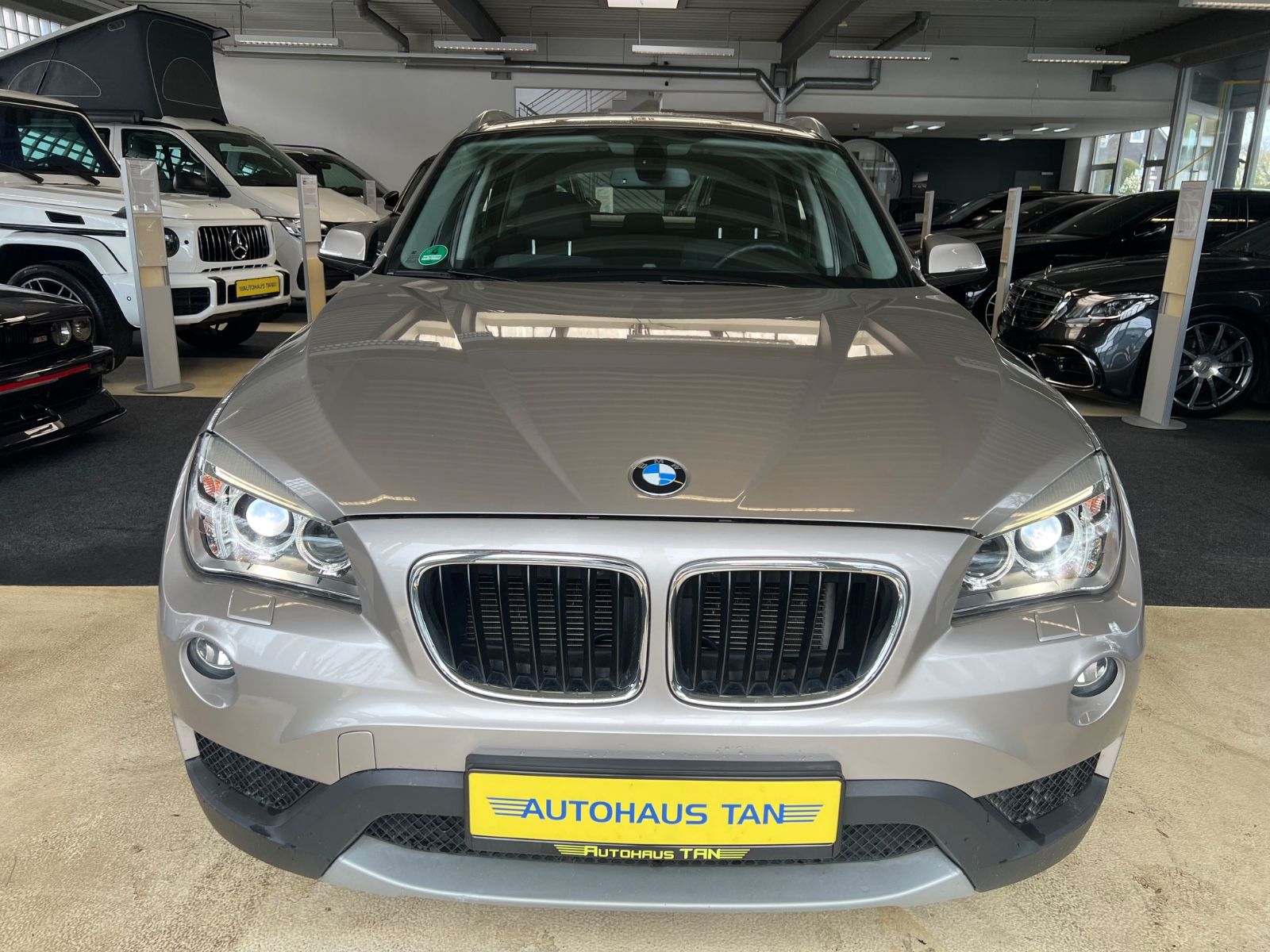 Fahrzeugabbildung BMW X1 18 d xDrive *LED/XENON*NAVI*MEMORY*