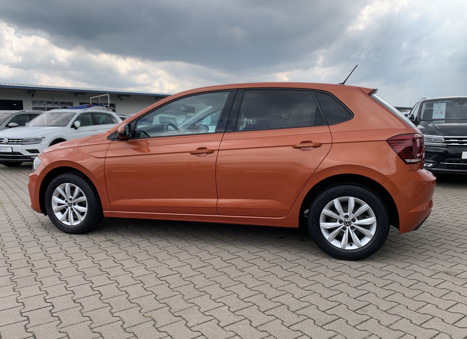Fahrzeugabbildung Volkswagen Polo 1.0 TGI*Highline*Navi*Cam*ACC*SHZ*MFL*
